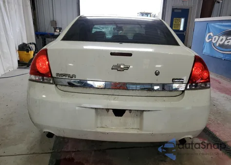 2008 Chevrolet Impala Police z USA, uszkodzony, nr VIN 2G1WS583981259417